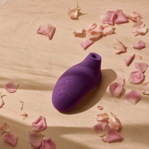 LELO SONA 2 Purple Sonic Clitoral Massager – image number 5