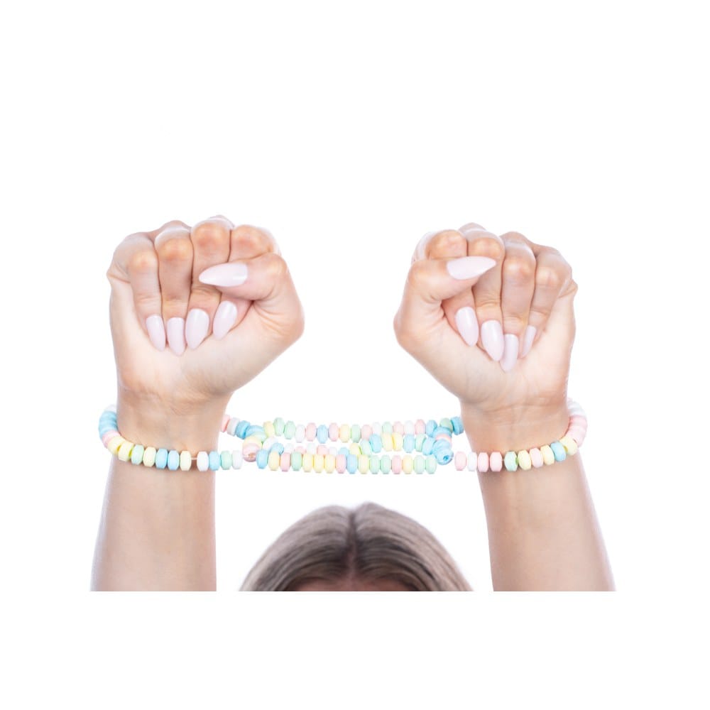Spencer & Fleetwood Candy Cuffs Edible Handcuffs – image number 1